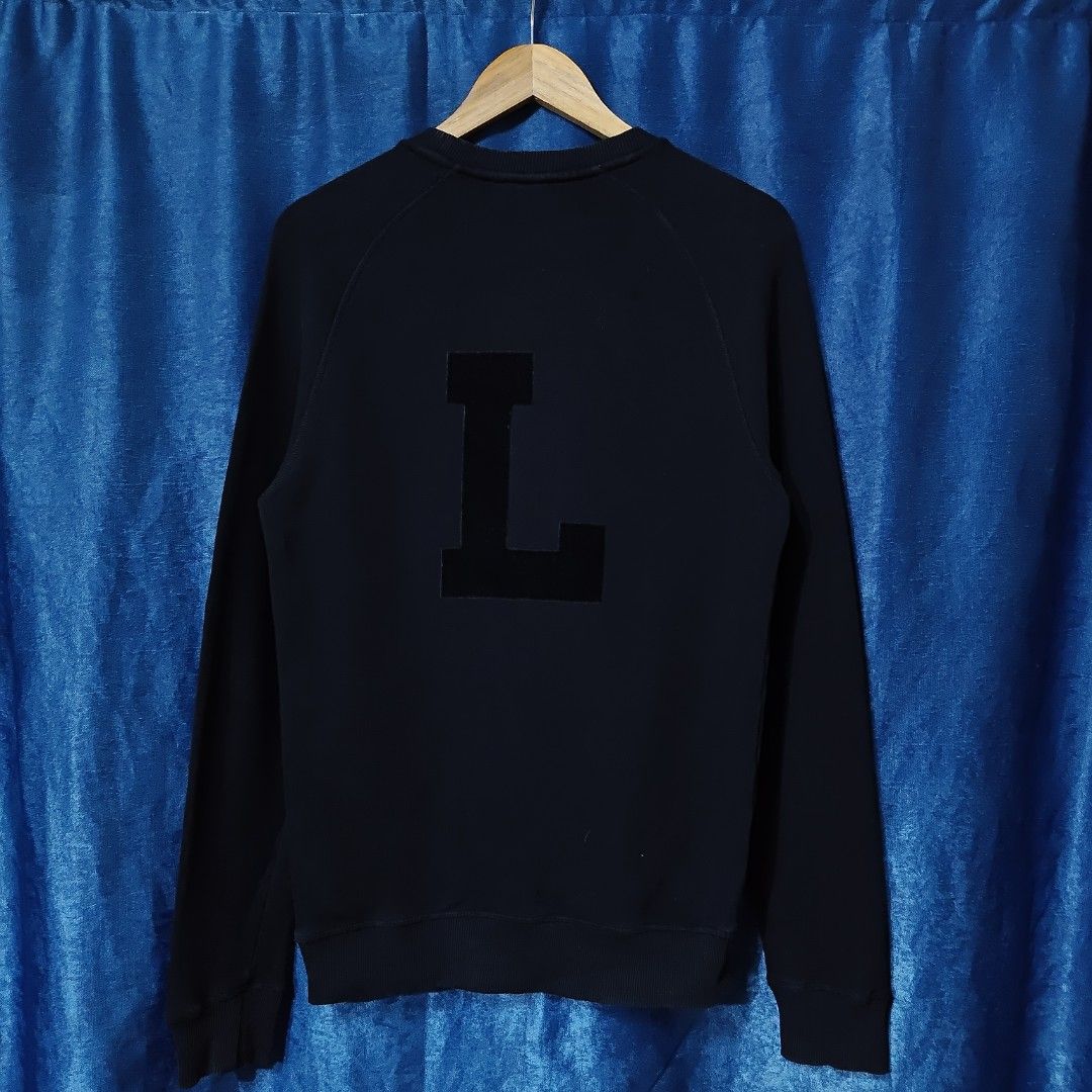 j.lindeberg GAMUZA CREWNECK (Category: Coats, Jackets and Outerwear) located in Makati City. Submitted by upcycled.closeth (Listing ID 1466596354, Image 2). Description: - Authentic J.lindeberge product - Black, Long-sleeved - Size: Medium to Semi Large (men's) - Like new - Authentic - flaws: no flaws - Excellent condition - Need wash, fresh from bale - Features design of J.lindeberg gamuza logo crewneck - Material: 100% cotton !!STILL NEGOTIABLE