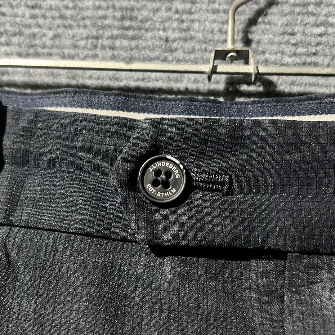 j.lindeberg GOLF SHORTS (Category: Shorts) located in Naga. Submitted by goodfinds_only.v1 (Listing ID 1466579852, Image 2). Description: FOR SALE -J.LINDEBERG GOLF SHORTS SIZE:LARGE MEASURMENTS WAISTLINE:36 INCHES LENGTH:19 INCHES LEG OPEN:10 INCHES COLOR RATE:10/10 GOOD CONDITION NO FLAWS DM ME TO PURCHASE!.