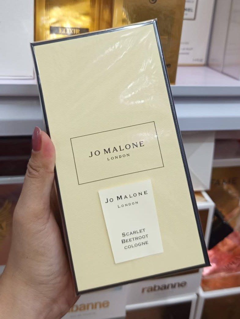 JO MALONE SCARLET BEETROOT | PREMIUM QUALITY (Category: Fragrance & Deodorants) located in Quezon City. Submitted by embereshop2 (Listing ID 1466600345, Image 1). Description: 📌 Perfect for yourself or as a gift! ✨ Whether you’re treating yourself or looking for a gift for birthdays and any special occasion, this is a great choice. 💗 The scent is very close to 0G and long-lasting, perfect if you want something that smells premium without going 