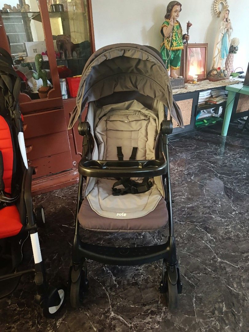 Joie muze stroller (Category: Strollers) located in Cavite. Submitted by givenandgavin (Listing ID 1466624445, Image 1). Description: Joie Muze LX stroller Suitable from birth till toddlers Easy gravity fold Snack tray with cupholders Large storage basket With footmuff In great conditions with stroller pad Location 📌 buhay na tubig Imus cavite Pick up or via lalamove.