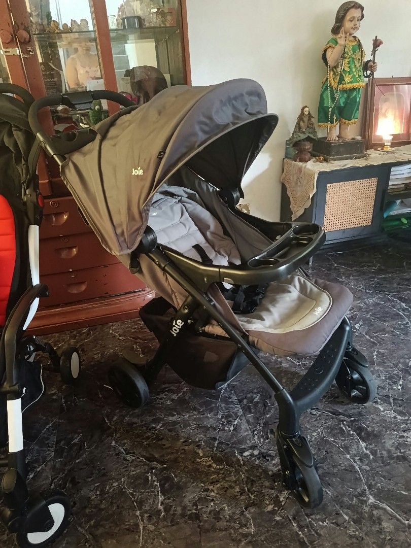 Joie muze stroller (Category: Strollers) located in Cavite. Submitted by givenandgavin (Listing ID 1466624445, Image 2). Description: Joie Muze LX stroller Suitable from birth till toddlers Easy gravity fold Snack tray with cupholders Large storage basket With footmuff In great conditions with stroller pad Location 📌 buhay na tubig Imus cavite Pick up or via lalamove.