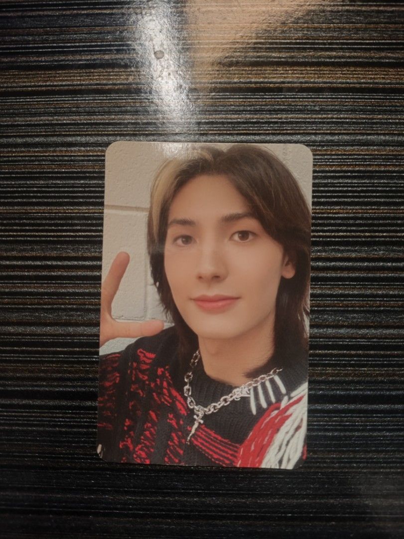 Jooyeon Official Photocard (Category: Raw Singles) located in Tanjay. Submitted by infinithrifts (Listing ID 1466592027, Image 1). Description: - Official Photocard from Xdinary Heroes 2nd Mini Album 'Overload' - Condition: Clean edges and surface.