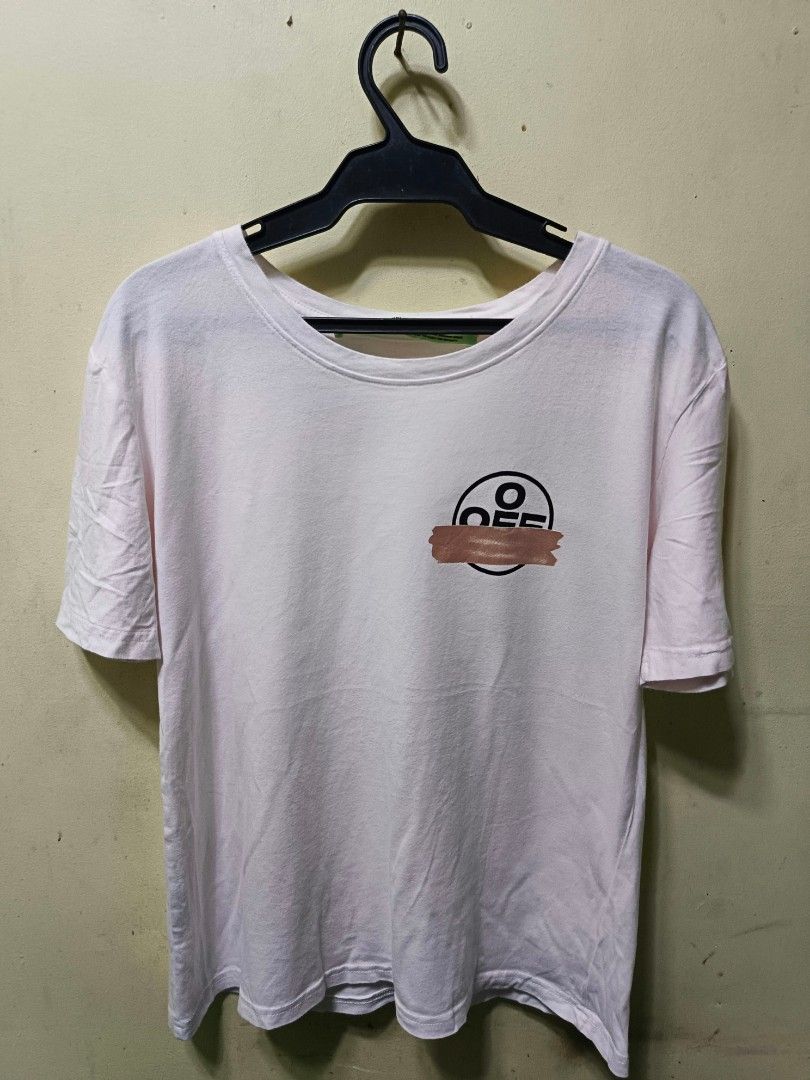 Jordan x off white aspack (Category: Tshirts & Polo Shirts ) located in Baguio. Submitted by vault62 (Listing ID 1466666870, Image 2). Description: 250 for 2 shirt aspack both med.