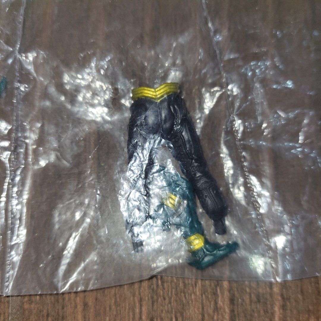 Kamen Rider Gills (Category: Figurines & Statues) located in Pasig City. Submitted by samnok_toys_ph (Listing ID 1466588273, Image 3). Description: sealed gashapon gcash lalamove grab jnt loc cainta and makati.