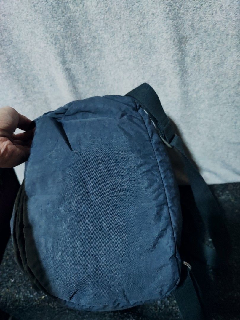 Kipling Navy Blue Nylon Backpack (Category: Backpacks) located in Baguio. Submitted by ozara.06 (Listing ID 1466730506, Image 3). Description: Kipling backpack Medium size 500.