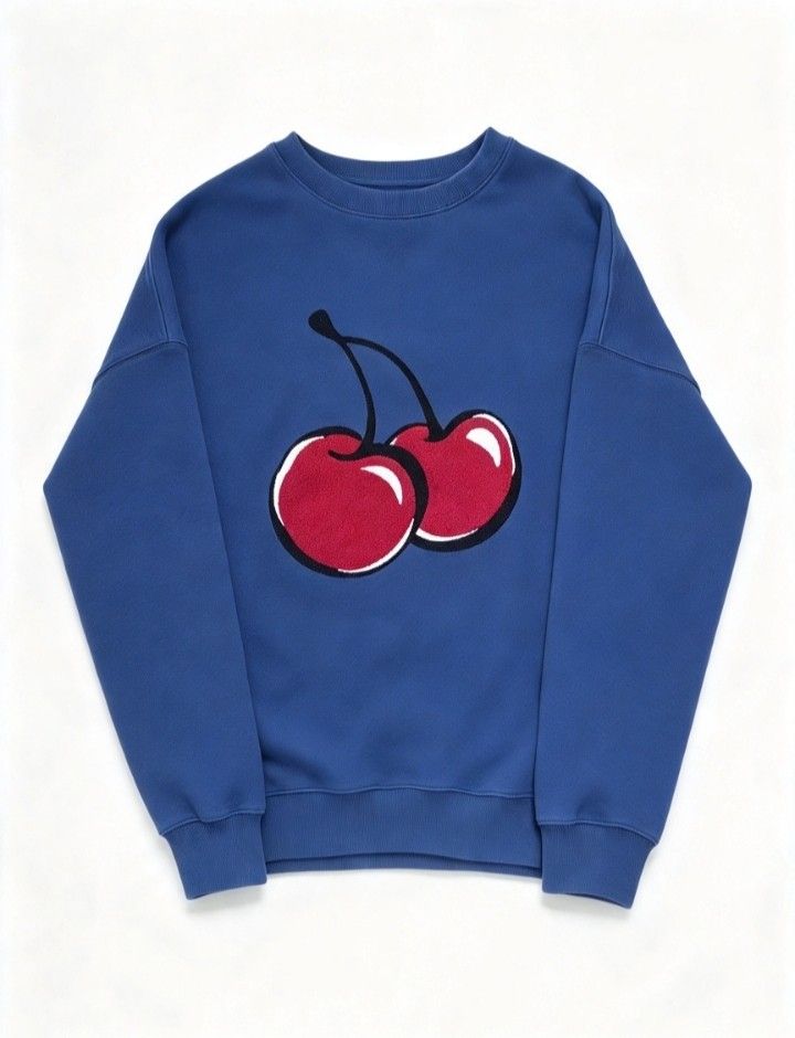 Kirsh sweater (Category: Coats, Jackets and Outerwear) located in Manila. Submitted by georgefinds25 (Listing ID 1466570314, Image 1). Description: dm to purchase📩.
