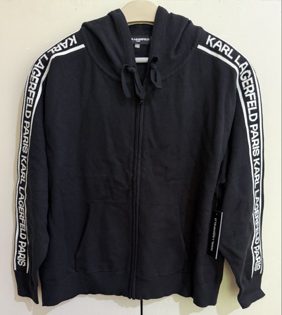 Knitted Hooded Jacket (Category: Coats, Jackets and Outerwear) located in Quezon City. Submitted by wanda_woman (Listing ID 1466764526, Image 1). Description: .