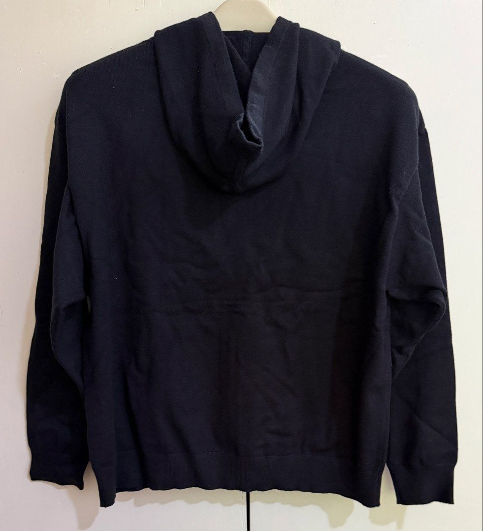 Knitted Hooded Jacket (Category: Coats, Jackets and Outerwear) located in Quezon City. Submitted by wanda_woman (Listing ID 1466764526, Image 2). Description: .