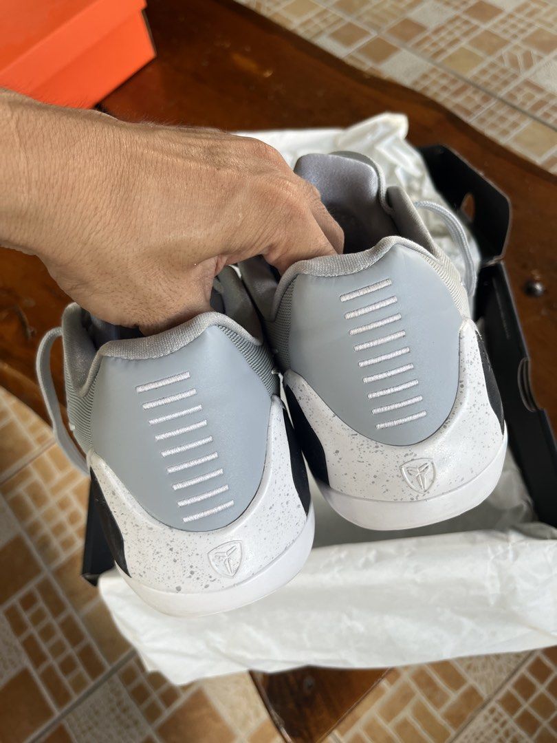 KOBE VIII PROTRO (Category: Sneakers) located in Iloilo. Submitted by anonymous_ph (Listing ID 1466603791, Image 3). Description: KOBE VIII PROTRO✨ COLLEGE NAVY/WHITE MARINE COLLEGE/BLANC (USED BUT NOT ABUSE) US 10 | UK 9 | EUR 44 | 28 CM | PAIR & BOX (AUTHENTIC) DM IF INTERESTED 📩.