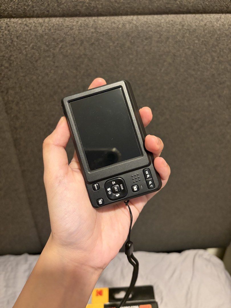 Kodak Pixpro FZ55 (Category: Cameras) located in Las Pinas. Submitted by zcloset.ph (Listing ID 1466721748, Image 3). Description: With screen protector With silicone case Complete inclusions Used a few times lang then nakatago nalang RFS DECLUTTERING .