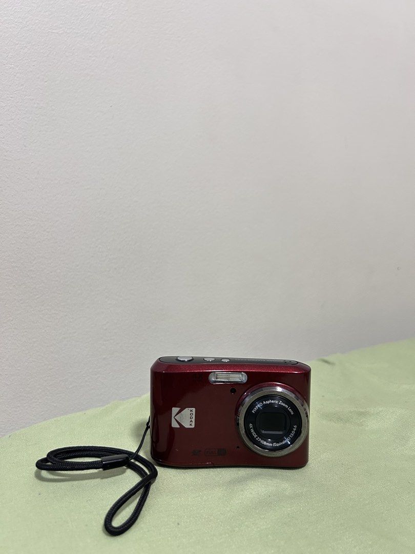 KODAK PIXPRO FZ 45 (Category: Cameras) located in Manila. Submitted by sol.antigo (Listing ID 1466692848, Image 1). Description: 📷 Kodak Pixpro FZ45 w/ BOX IN PERFECT CONDITION (NO DENTS, NO COSMETIC AND SYSTEM ISSUES, GOOD AS NEW) Bought at Henry’s 💰Selling Price : 7,200 PHP | Gcash/Cash/Bank Transfer MOP (Negotiable for sure buyer!) Details & Features - 16MP CSD SENSOR - 4X OPTICAL ZOOM - 27MM WIDE ANGLE LENS - 1080P FULL HD VIDEO - WORKING &