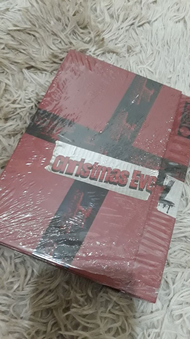 KPOP QUITTING SALE (BULK ORDERS) (Category: K-Wave Merchandise) located in Pasay City. Submitted by by_cln (Listing ID 1466588551, Image 3). Description: - Selling as bulk orders: 115 pcs of random unsealed albums (ideal for resellers) - Includes TWICE, Itzy, IVE, Hwasa, Wheein, Loona, Kep1er, Dreamcatcher, MonstaX, BTS, Ateez, Enhypen, Skz, Jayb, Theboyz, NCT - Multiple versions with inclusions (CDs, photocards, etc.) - Nicely packaged in zipper