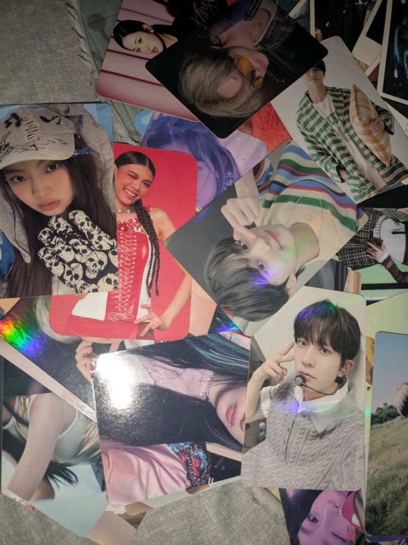 KPOP RANDOM LOMOCARDS (Category: Looking For) located in Manila. Submitted by silenthawk_b2544d (Listing ID 1466596052, Image 1). Description: ₱20 for 10pcs. Some are damaged. Mostly Enhypen lomocards..