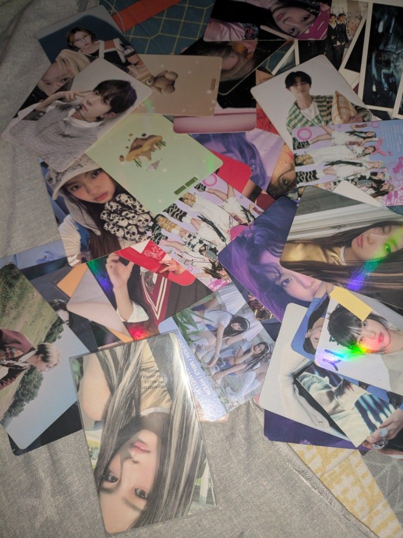 KPOP RANDOM LOMOCARDS (Category: Looking For) located in Manila. Submitted by silenthawk_b2544d (Listing ID 1466596052, Image 2). Description: ₱20 for 10pcs. Some are damaged. Mostly Enhypen lomocards..