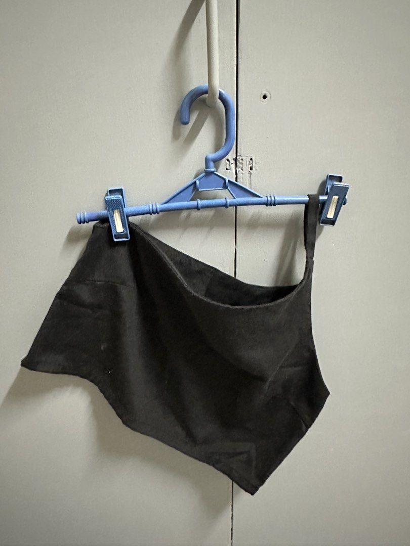 La Coco Babe Black Linen Top (Category: Sleeveless) located in Hermosa. Submitted by alxgtz (Listing ID 1466712511, Image 2). Description: Used twice Good as new Comfy material.