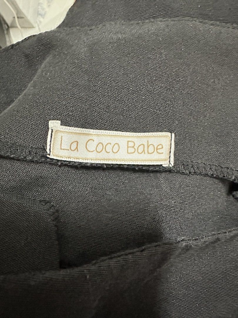 La Coco Babe Black Linen Top (Category: Sleeveless) located in Hermosa. Submitted by alxgtz (Listing ID 1466712511, Image 3). Description: Used twice Good as new Comfy material.