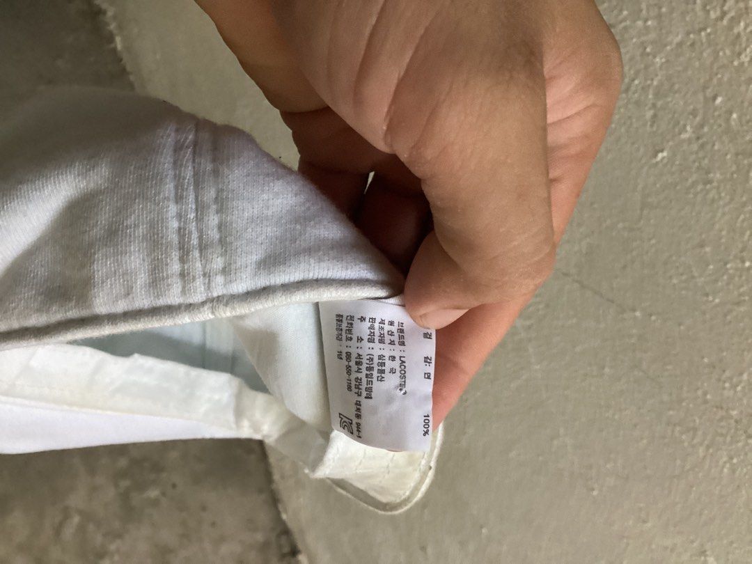 Lacoste (Category: Caps & Hats) located in Siaton. Submitted by thrift_bor (Listing ID 1466669843, Image 3). Description: Lacoste Very good condition No issue .