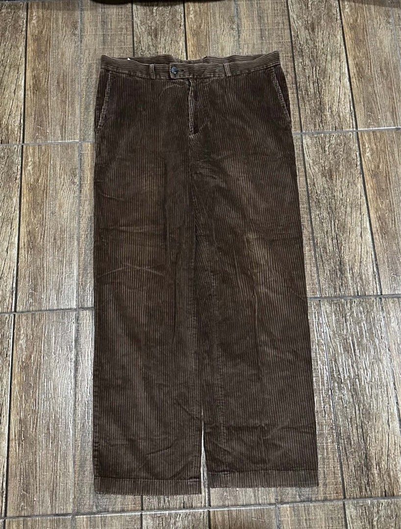 LACOSTE BROWN CURDOROY (Category: Jeans) located in Manila. Submitted by urban.vintage (Listing ID 1466748250, Image 1). Description: ISSUE: NONE (NEED WASH) MOP :GCASH (NO COD) SHIP VIA: LALAMOVE & J&T LOCATION: PASIG CITY LENGTH: 39 HEM : 9 WIDTH :36.