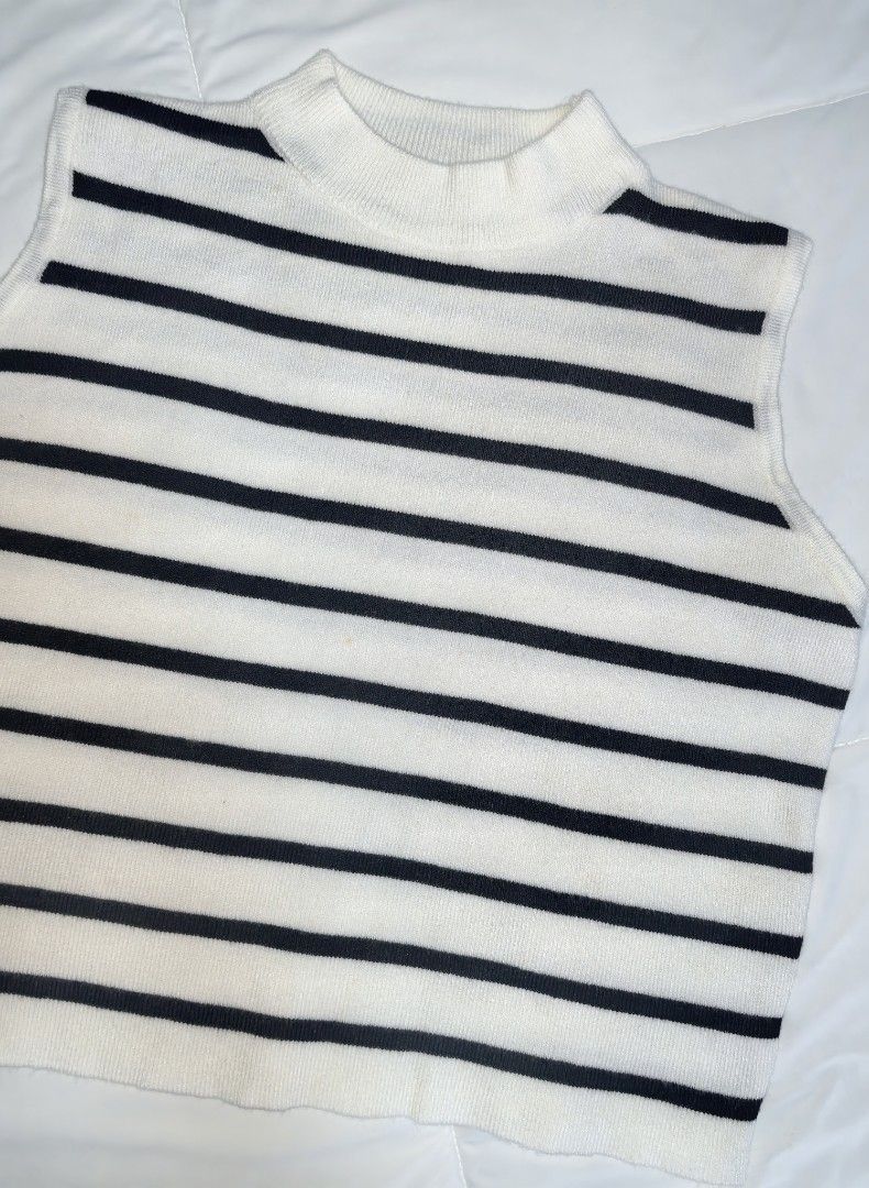 Ladies Top Small-Medium (Category: Sleeveless) located in Naga. Submitted by princessta62477 (Listing ID 1466712614, Image 2). Description: .