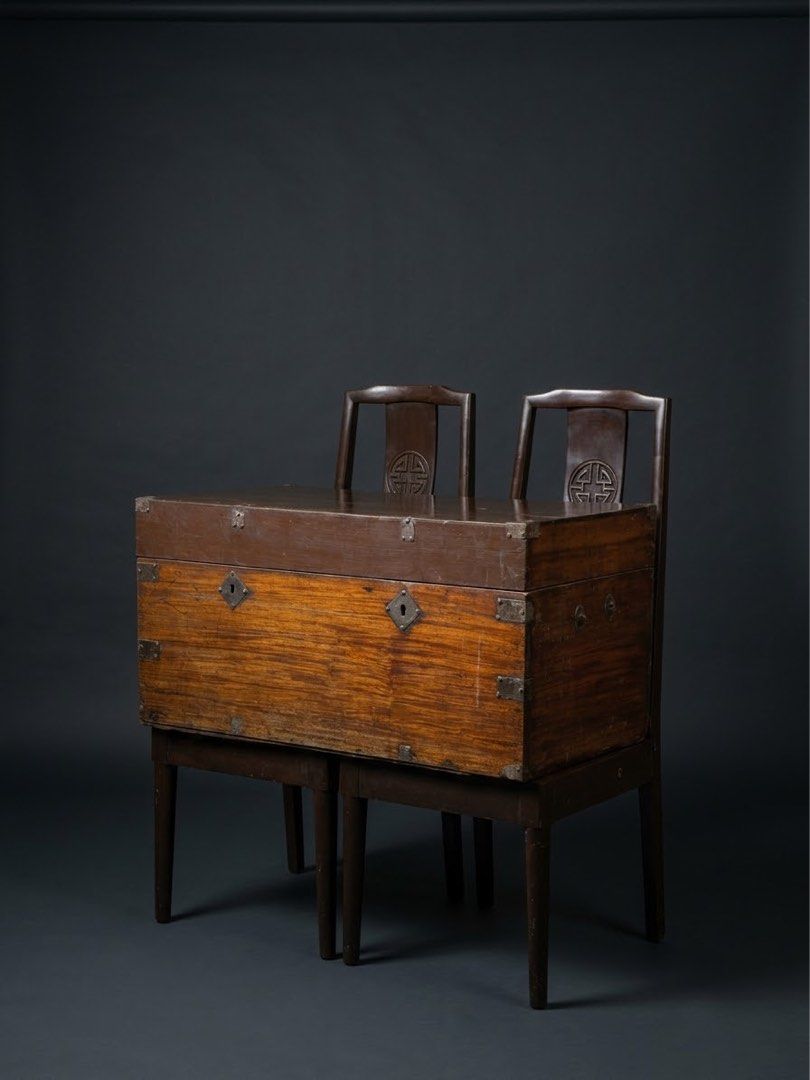 Large Antique Narra Chest Baul (Category: Vintage Collectibles) located in Manila. Submitted by sinaunang_gamit (Listing ID 1466588355, Image 1). Description: Large Antique Narra Chest Baul Length: 33 inches Height: 17 inches Width: 17 inches ₱8500.