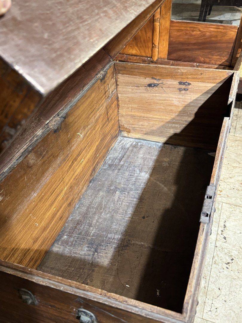 Large Antique Narra Chest Baul (Category: Vintage Collectibles) located in Manila. Submitted by sinaunang_gamit (Listing ID 1466588355, Image 3). Description: Large Antique Narra Chest Baul Length: 33 inches Height: 17 inches Width: 17 inches ₱8500.