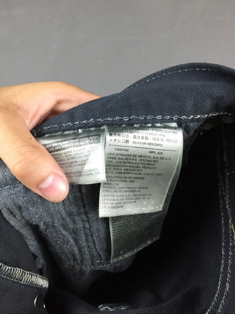 LEVI'S (Category: Activewear) located in Baybay. Submitted by offrackproject (Listing ID 1466636364, Image 3). Description: FREE SHIPPING.