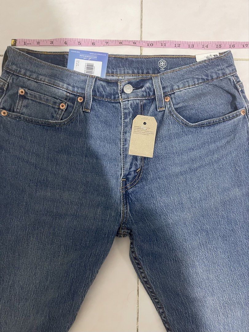 Levi’s 502 (Category: Jeans) located in Santa Rosa. Submitted by pickerpau (Listing ID 1466579221, Image 3). Description: Levi’s 502 Straight Tapered fit Size on Tag: W31 L30 Stretch Brand new with Tags Original price: 5k Selling for only 2290+sf.