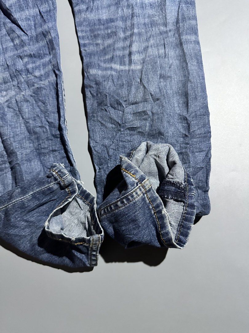 LEVIS 511 (Category: Activewear) located in Makati City. Submitted by js.street.finds (Listing ID 1466718960, Image 3). Description: W 34 L41.5 H7.