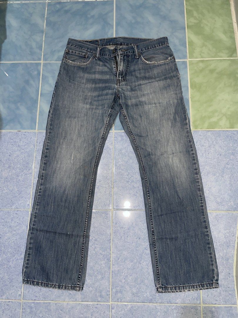 Levis 514 light blue soft denim (straight fit) (Category: Jeans) located in Lapu Lapu. Submitted by ruddd (Listing ID 1466667211, Image 1). Description: Waist:32 Thigh:11 Length:38 Leg opening:8 Issue: removable stains 750+df (via maxim or lbc).