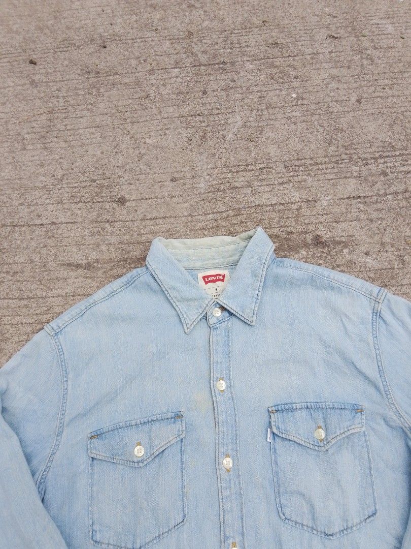 LEVIS LONG SLEEVE LIGHT BLUE (Category: Longsleeves) located in Naga. Submitted by choythrift (Listing ID 1466734264, Image 2). Description: LEVIS LONG SLEEVE LIGHT BLUE Condition: 9/10 Color rate: 9/10 Plus shipping fee J and t , flash express /drop off urban chicc Meet up around Naga city and Magarao Location: Naga City, Bicol Direct Message 💌.