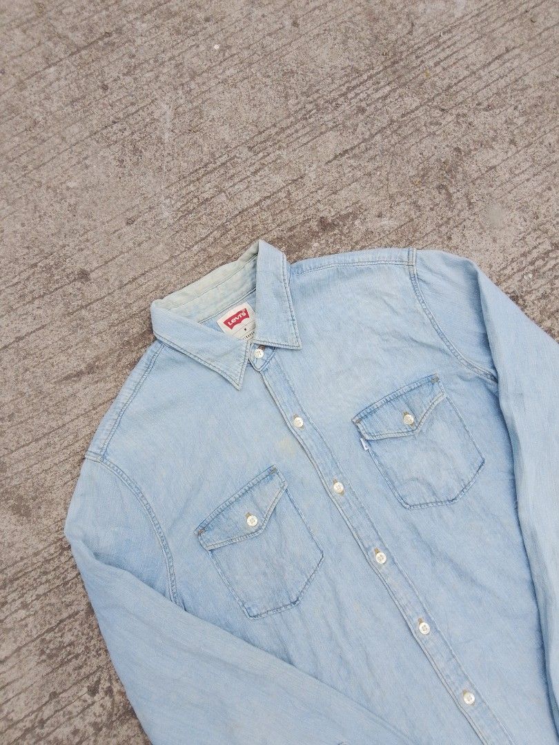 LEVIS LONG SLEEVE LIGHT BLUE (Category: Longsleeves) located in Naga. Submitted by choythrift (Listing ID 1466734264, Image 3). Description: LEVIS LONG SLEEVE LIGHT BLUE Condition: 9/10 Color rate: 9/10 Plus shipping fee J and t , flash express /drop off urban chicc Meet up around Naga city and Magarao Location: Naga City, Bicol Direct Message 💌.