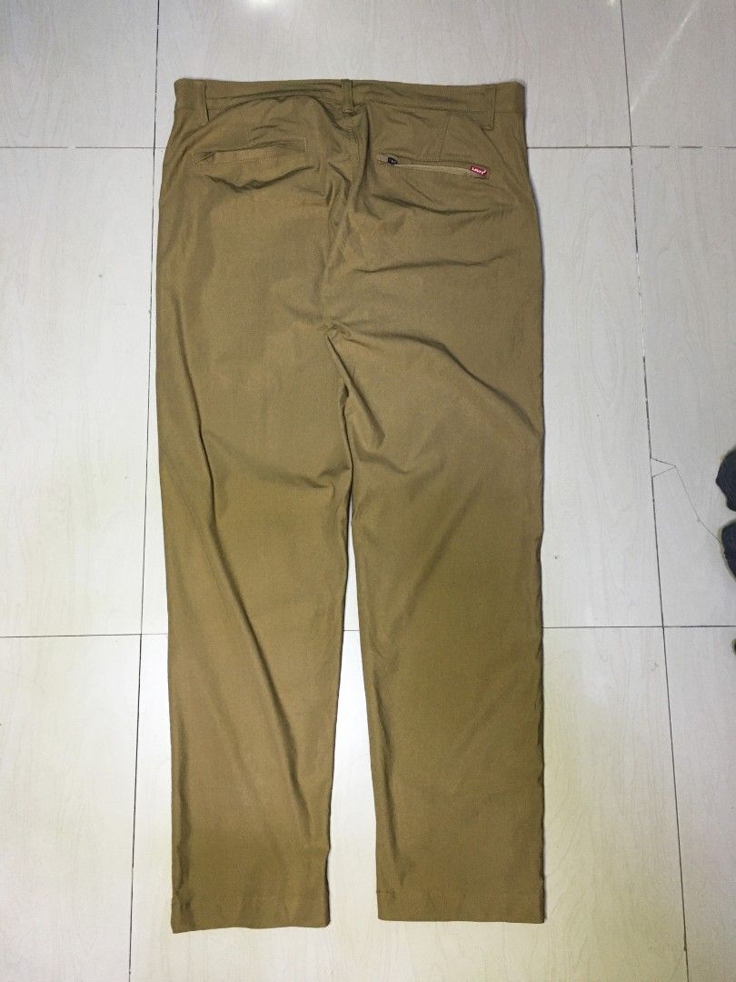 LEVI'S STRAUSS DRIFIT PANTS - ENGINEERED FOR MOVEMENT (Category: Chinos) located in Cabuyao City. Submitted by roronhilira (Listing ID 1466703704, Image 2). Description: LEVI'S STRAUSS DRIFIT PANTS - ENGINEERED FOR MOVEMENT Stretchable Material Size 34 on tag Length 38 Hem 6.5 9.5 color rate very good condition 1500 plus ship DM 📥.