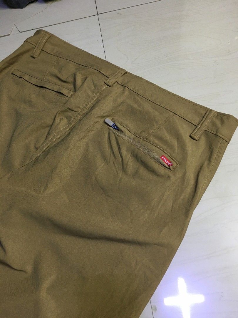 LEVI'S STRAUSS DRIFIT PANTS - ENGINEERED FOR MOVEMENT (Category: Chinos) located in Cabuyao City. Submitted by roronhilira (Listing ID 1466703704, Image 3). Description: LEVI'S STRAUSS DRIFIT PANTS - ENGINEERED FOR MOVEMENT Stretchable Material Size 34 on tag Length 38 Hem 6.5 9.5 color rate very good condition 1500 plus ship DM 📥.