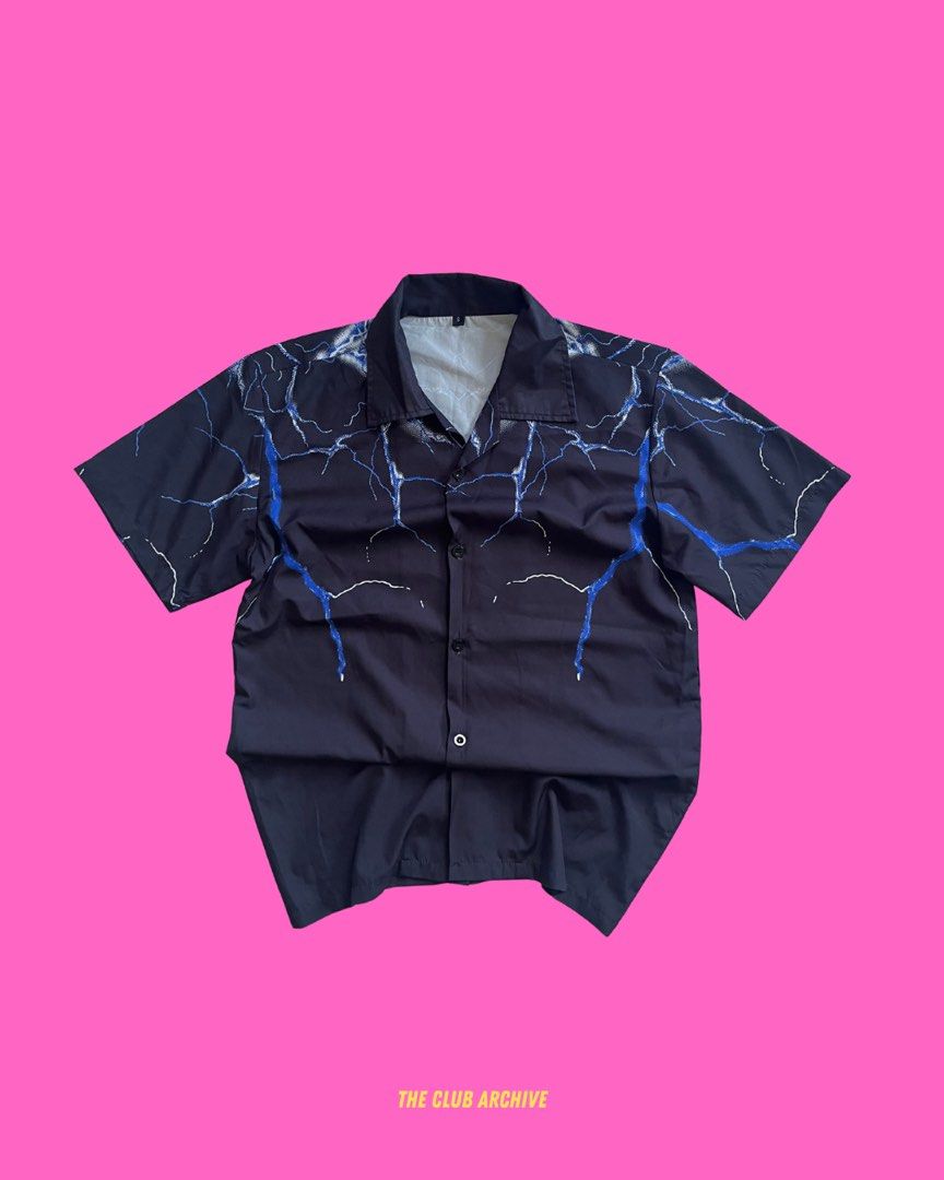 Lightning Polo (Category: Coats, Jackets and Outerwear) located in Bacolod City. Submitted by danielle5_ (Listing ID 1466581079, Image 1). Description: Medium, 20x27 Flaws: none Mine: 500.