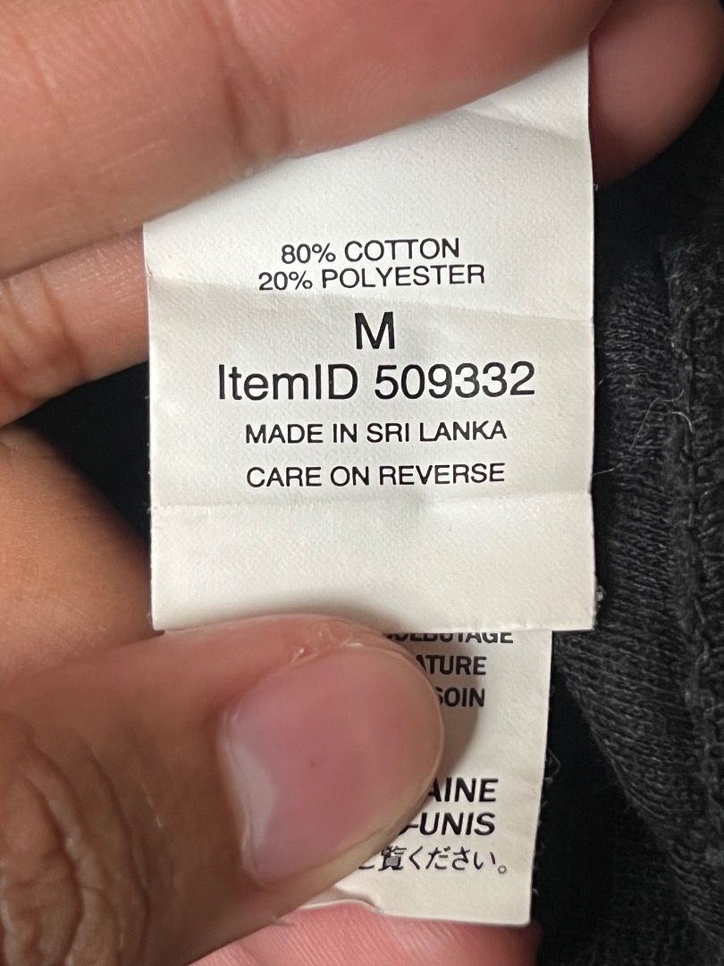 L.L. Bean Quilted Snap Pullover Sweatshirt Dark Grey Size M (Category: Coats, Jackets and Outerwear) located in Caloocan City. Submitted by sillapwet0606 (Listing ID 1466568055, Image 3). Description: - Brand: L.L. Bean - Style: Quilted pullover sweatshirt with snap button placket - Color: Dark Grey - Size: Medium - Material: 80% Cotton, 20% Polyester - Details: Small chest logo patch, ribbed cuffs and hem - Origin: Made in Sri Lanka - Item ID: 5