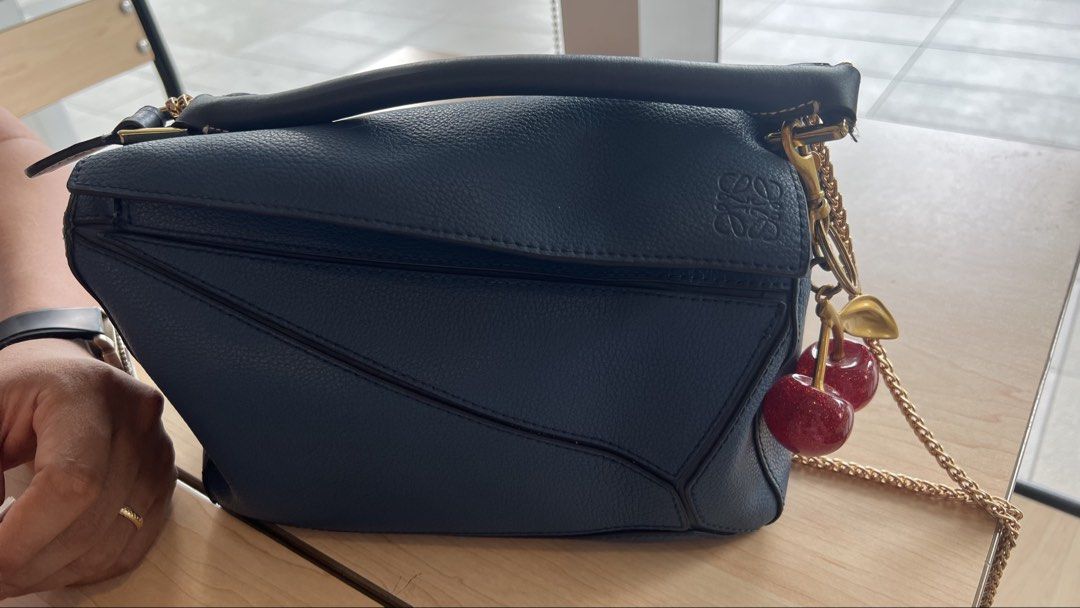 Loewe blue without handle (Category: Luxury Bags & Wallets) located in Pasay City. Submitted by clothesfindph (Listing ID 1466611977, Image 3). Description: .