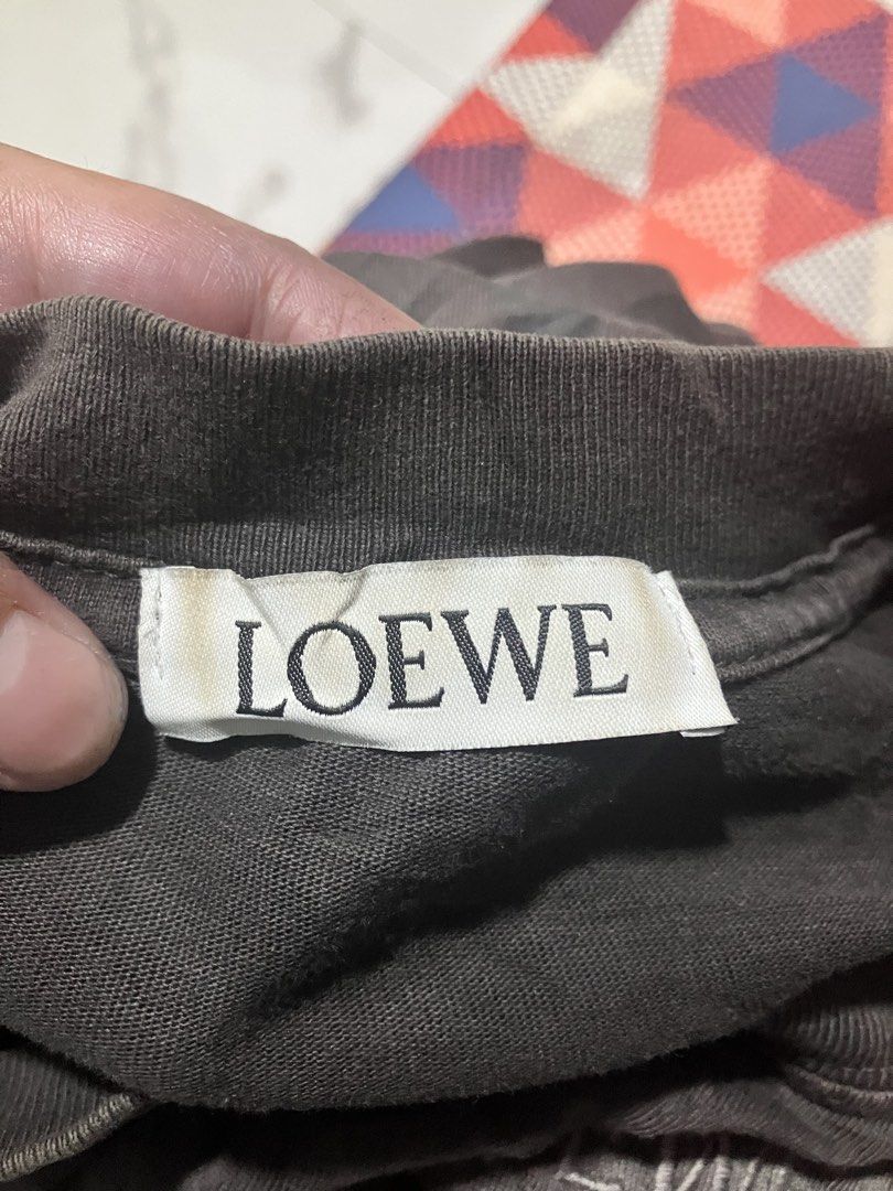 LOEWE OVERSIZED WASHED-EFFECT T SHIRT (Category: Tshirts & Polo Shirts ) located in General Mariano Alvarez. Submitted by adonid (Listing ID 1466575494, Image 3). Description: LOEWE OVERSIZED WASHED-EFFECT T SHIRT GOOD CONDITION NORMAL SIGN OF USAGE ONLY L30 W46.