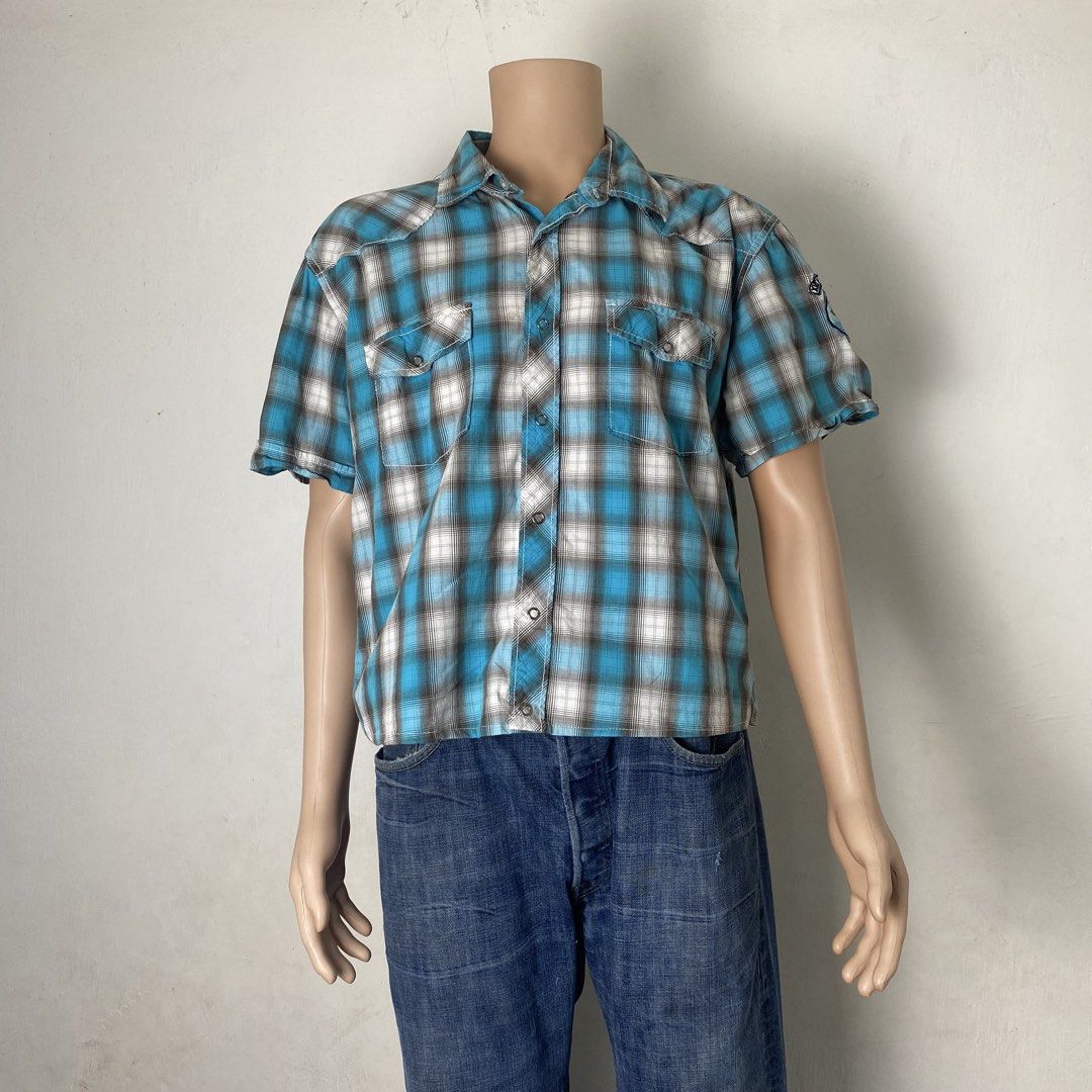 LOGG 👕| Teal Plaid Crop Polo (Category: Tshirts & Polo Shirts ) located in Bulacan. Submitted by orc.ph (Listing ID 1466642169, Image 2). Description: LOGG 👕| Teal Plaid Crop Polo Material Used: Cotton - Teal - Short Sleeve - Button Up - Double Pockets - Button Closure - Plaid Pattern Design - Formal - Semi Formal - Retro - Streetwear - Crop Polo Size: L Width: 22 Length: 23 Pristined Condition. No Visible Flaws. No Issue At All ⚠️ Note: For In