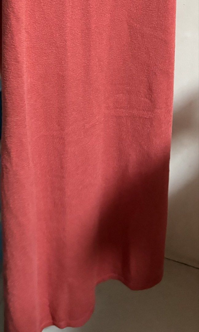 Long Flat Knit (Category: Dresses) located in Marikina City. Submitted by thrifty_trinkets_by_anais (Listing ID 1466771209, Image 2). Description: 🌸 Selling own preloved/brand new items for less - EVERYTHING is negotiable as long as REASONABLE in price 🤗 🙏🏻 Please also check my account for more marked down items 🫶 📍Marikina near S&R/Uniqlo 💳 Maribank/Maya/Gcash 🏍️ Grab/Lalamove/J&T (by schedule) 🗓️ Offers/Reservations will be honored for