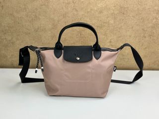 (Category: ) located in . Submitted by luxury_galeries (Listing ID 1466587248, Image 1). Description: .