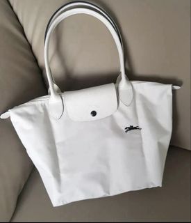（分類：）位於 。 由 scarletteyer 提交（商品編號 1466773715，圖片 1）。簡介： 。