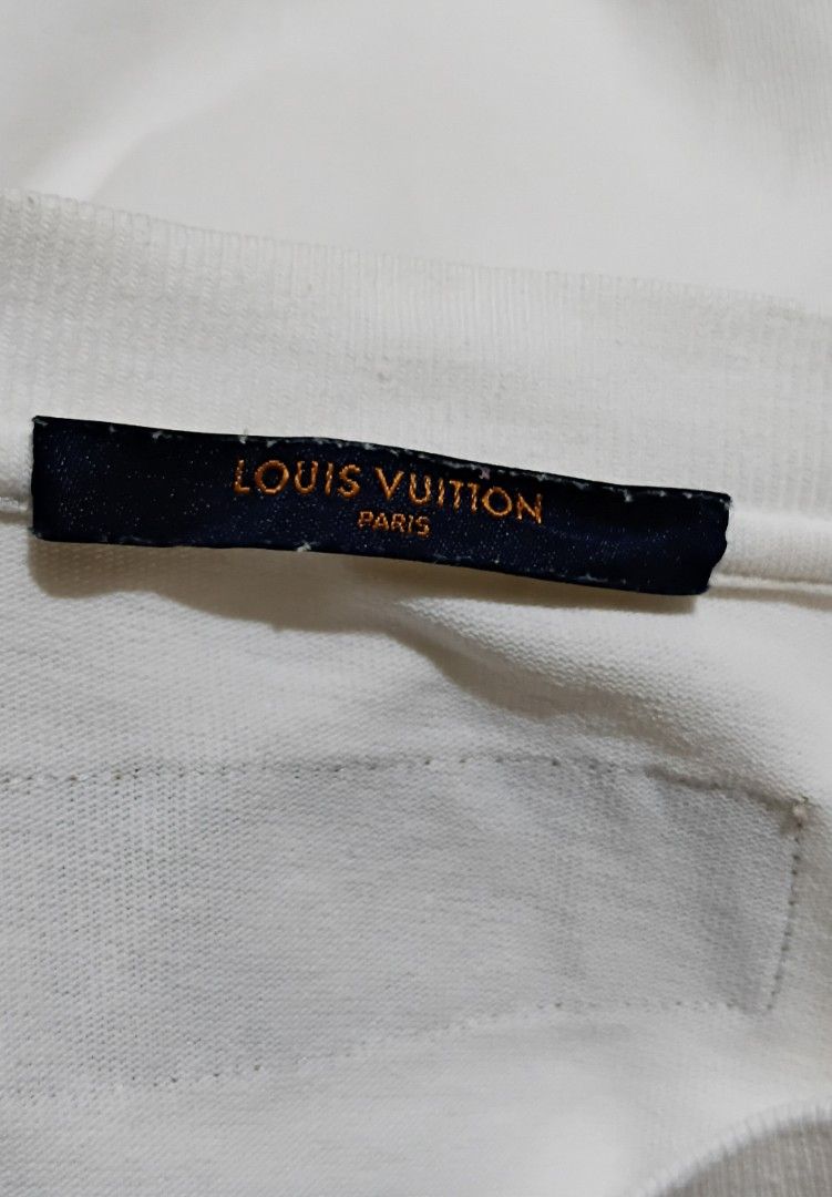 LOUIS VUITTON (Category: Activewear) located in Legazpi City. Submitted by nashaiza (Listing ID 1466724749, Image 3). Description: GRAFFITI EMBROIDERED SHIRT 22.5x30 Dimes Large on tag 9.5/10 CR Excellent Condition No issue MOP: GCash Courier: J&T Express.