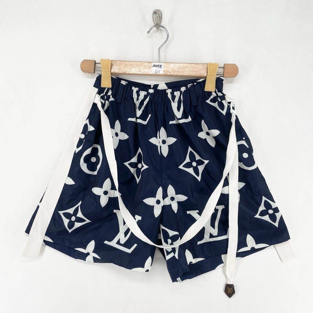 Louis Vuitton LV Monogram Nylon Shorts (Category: Shorts) located in Manila. Submitted by buzz.garments (Listing ID 1466614267, Image 1). Description: Size: Medium on tag Dimensions(inches) -Waist/Width: 24”-30” (Strechable) -Hip: 20” -Front Rise: 13” -Thigh: 12” -Inseam: 6” -Outseam/Length : 16.5” -Leg Opening: 12” - color may vary due to lighting. please manage your expectations-minimal and unseen flaws must be considered..