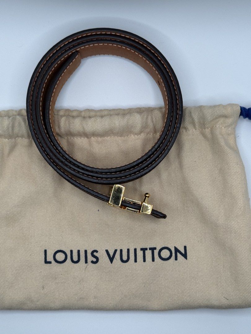 Louis Vuitton Monogram Initiales Belt Size 90/36 (Category: Belts) located in Quezon City. Submitted by crsq_shop (Listing ID 1466771594, Image 2). Description: ✨ PRELOVED LOUIS VUITTON LV INITIALES REVERSIBLE BELT ✨ A timeless designer essential with versatile reversible styling. 🖤🤎 • LV Initiales Reversible Belt • Size: 90/36 • Preloved 💰 ₱16,500 📩 DM for inquiries. Disclaimer: CRSQ_Shop is not associated nor affiliated with any of the bran