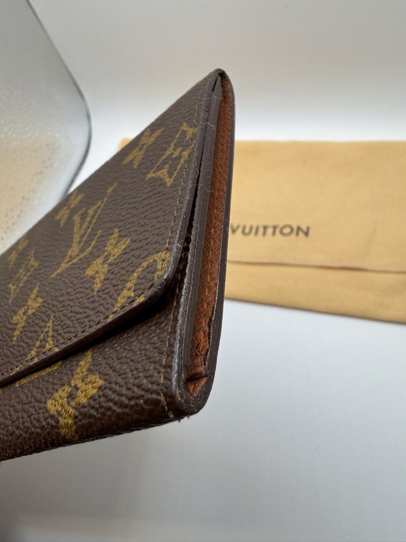 Louis Vuitton Monogram Porte Yen Wallet (Category: Luxury Bags & Wallets) located in Quezon City. Submitted by crsq_shop (Listing ID 1466771789, Image 3). Description: ✨ PRELOVED LOUIS VUITTON MONOGRAM PORTE YEN WALLET ✨ A timeless classic featuring the iconic LV Monogram Canvas. 🤎 • Louis Vuitton Porte Yen Wallet • Monogram Canvas • Preloved 💰 ₱16,500 📩 DM for inquiries. Disclaimer: CRSQ_Shop is not associated nor affiliated with any of the b