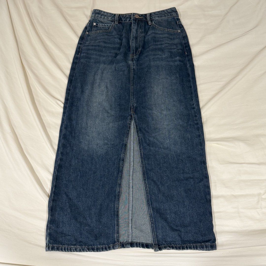 Love Bonito Denim Skirt (Category: Skirts) located in Manila. Submitted by jeanettetaneca (Listing ID 1466675273, Image 1). Description: - Size: S (but for some reason the fit on my waist is a bit loose despite it being S huhu) - Brand new with tag - RFS: Doesn’t fit me well, I think this will be better for tall girls :) - LAST PRICE ALREADY, NO HAGGLING since this is brand new..
