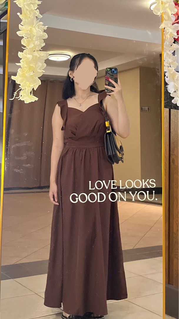 Lovito Brown Ruffle Dress (Category: Dresses) located in Caloocan City. Submitted by chynie.deer (Listing ID 1466665414, Image 1). Description: Lovito Brown Ruffle Dress 🤎 Size: Small Color: Brown Condition: Used once, very good condition Height of wearer: 4'11" Price: ₱250 Simple and elegant style, perfect for casual or special occasions..