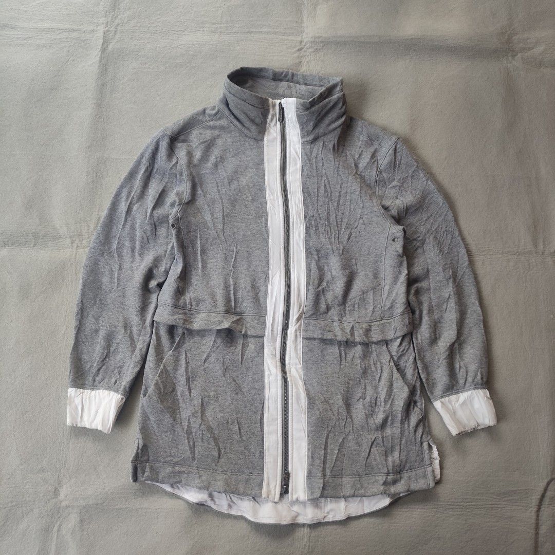 Lululemon Athletica Light as Warmth Jacket Dot8 (Category: Coats, Jackets and Outerwear) located in Balamban. Submitted by winston.jude (Listing ID 1466670178, Image 1). Description: Dot8 width:19.5 length:30 like new condition no issues 780+sf.