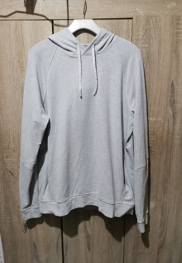 Lululemon city sweat pull over hoodie L (Category: Coats, Jackets and Outerwear) located in San Pedro. Submitted by thriftersthrift (Listing ID 1466693492, Image 3). Description: Width(inches) :22.5 Length(inches) :27 Good condition Already wash Color rate : 10/10 🌵ALL ITEMS ARE FROM UKAY BALE SO MANAGE YOUR EXPECTATION 🌵 ASK SELLER FOR MORE INFORMATION COLOR MAY CHANGE TRU LIGHTING.