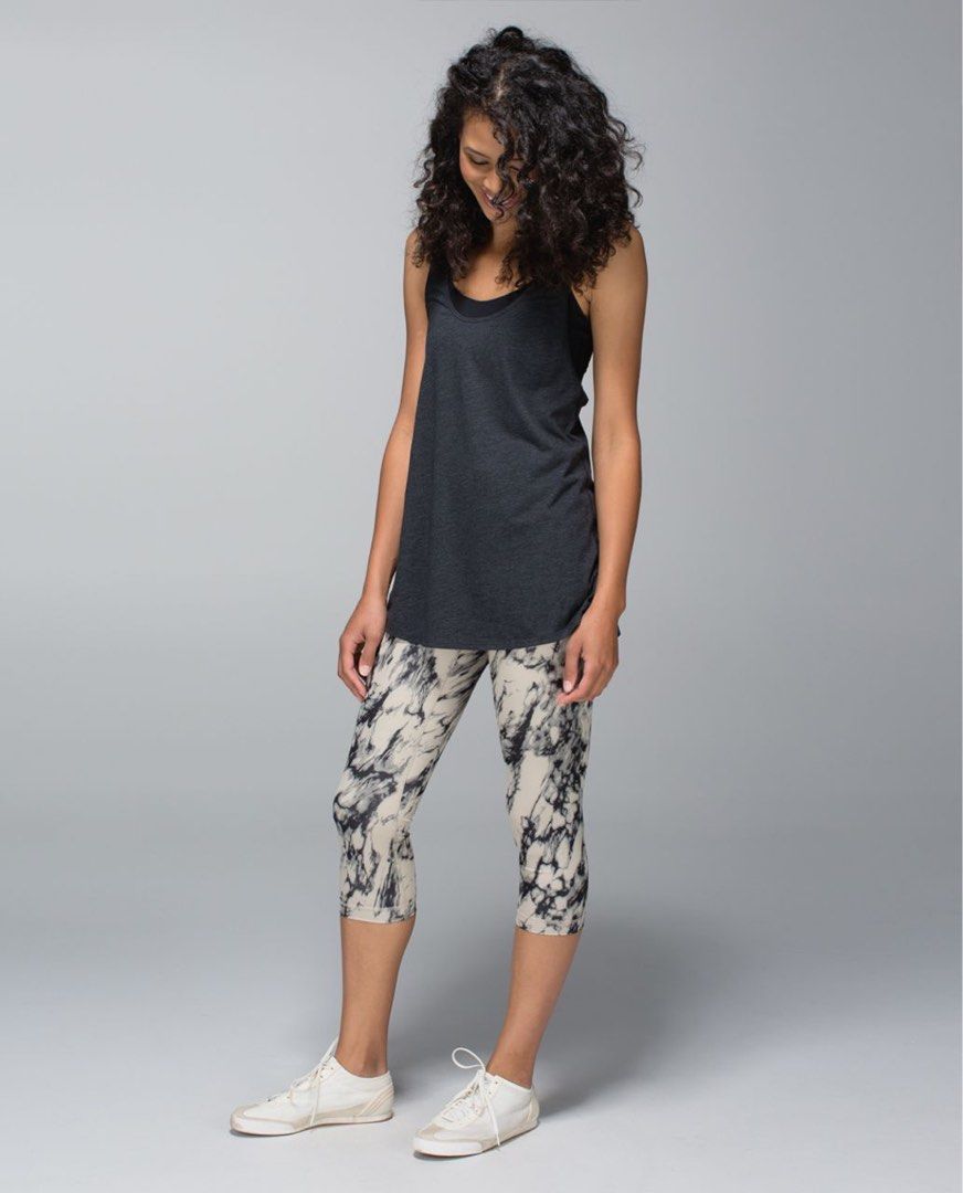 Lululemon Wunder Under Crop *Full-On Luxtreme (Print) (Category: Activewear) located in Bulacan. Submitted by charlieflips (Listing ID 1466721030, Image 1). Description: Dot 2 Like new condition No issue.
